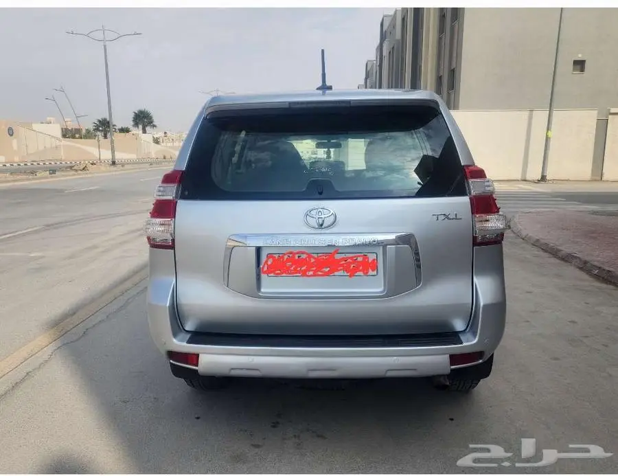 Toyota Prado 2013  4 cylinders  Silver  very clean 2