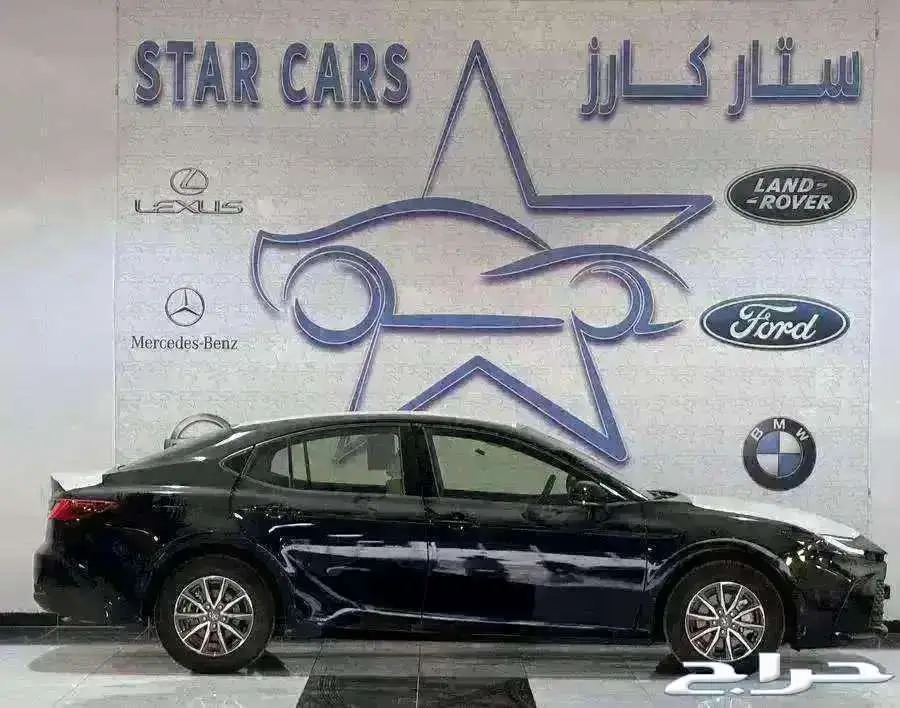تويوتا كامري E بنزين 2025 اسود 1