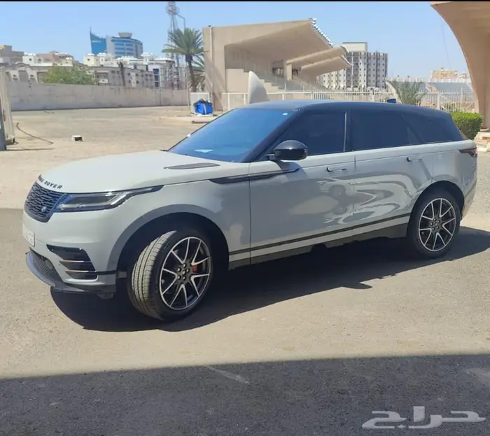 لاند روفر فيلار 2024 6