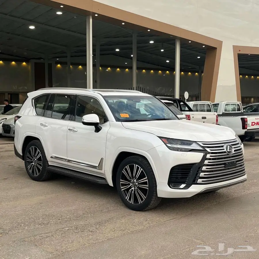 لكزس LX600 BB بنزين 2025 - عروض 50 50 14