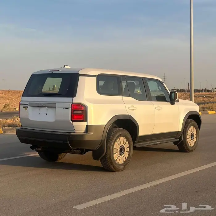 تويوتا برادو TXL-1 بنزين 2025 سعودي - عرض حصري 3