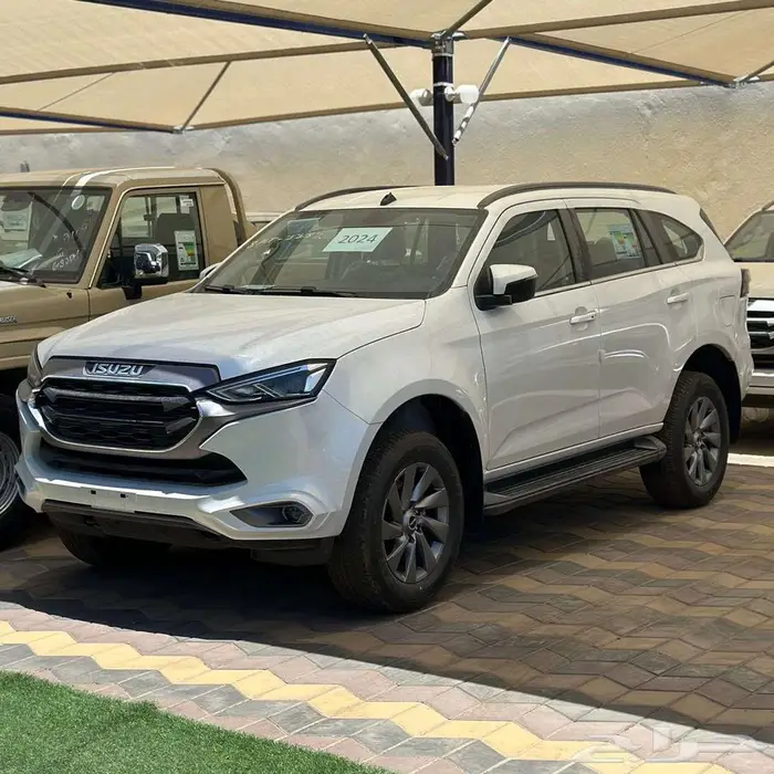 ايسوزو ام يو اكس 2024 0