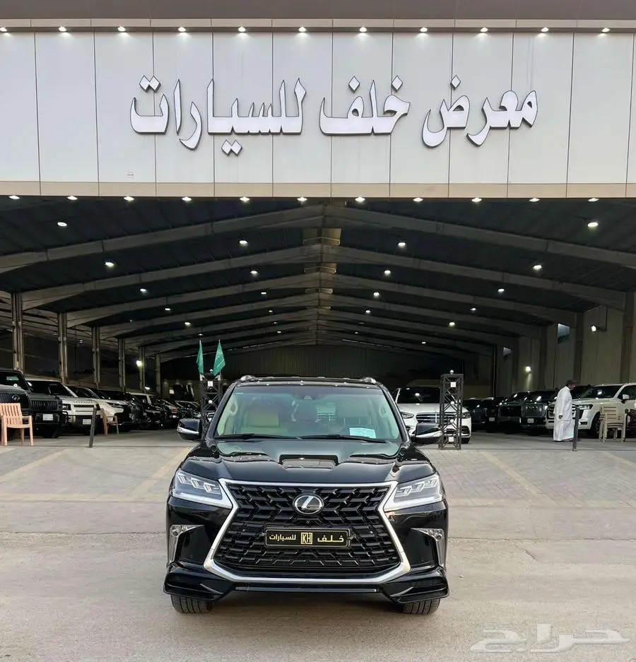 لكزس LX570 موديل 2021 - معرض خلف للسيارات 1