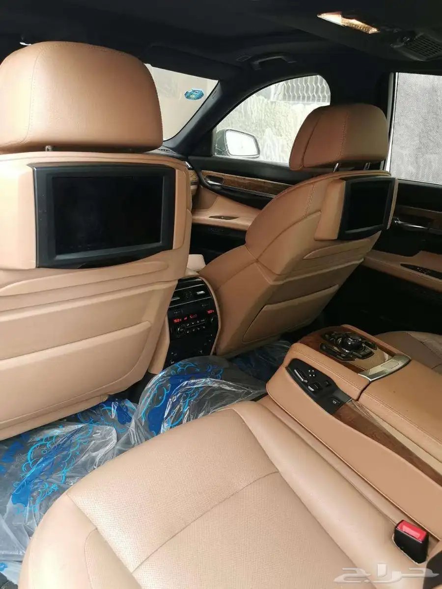 bmw 750 2011 1