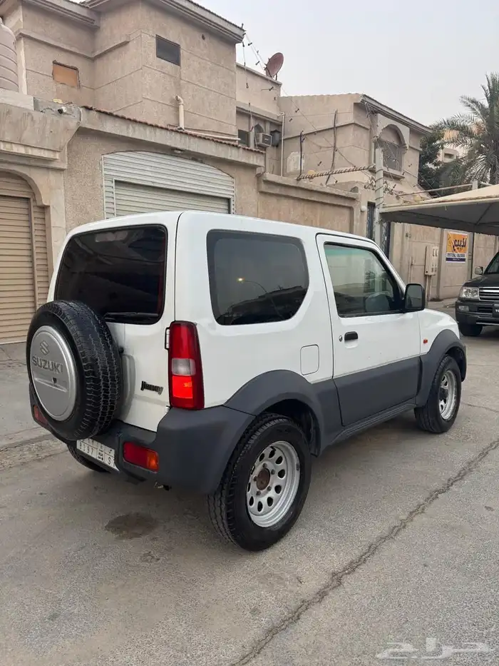 سوزوكي جمني 2005 نظيف ممشى 205 الف 2