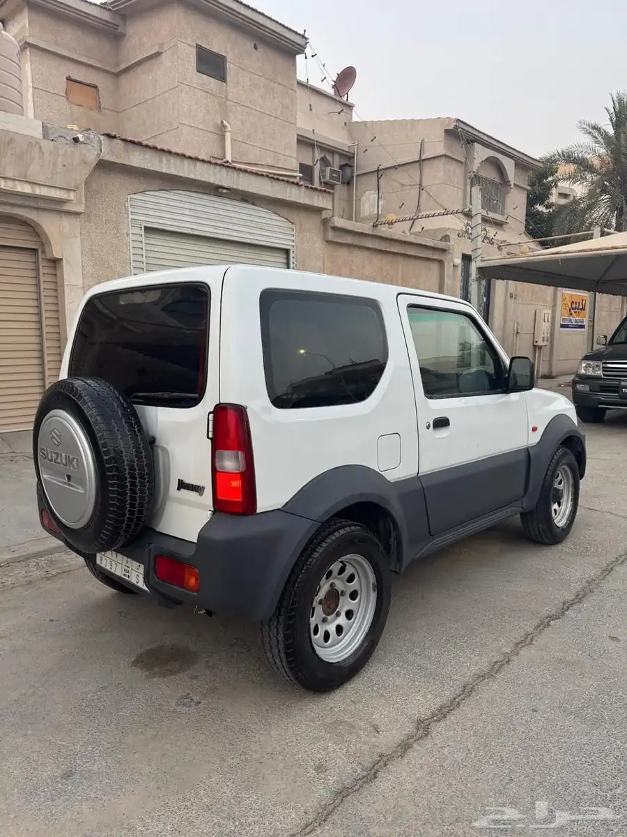 سوزوكي جمني 2005 نظيف ممشى 205 الف 2