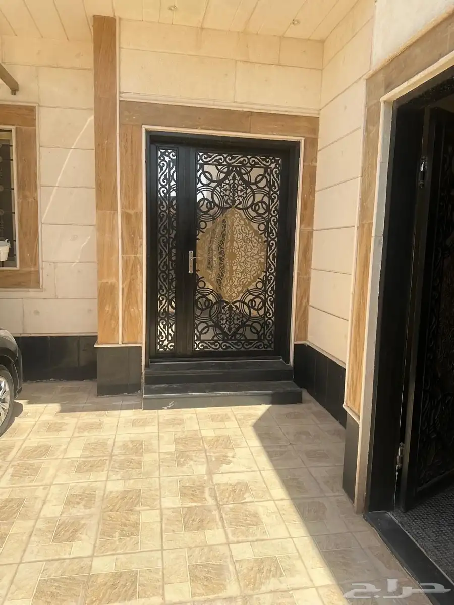 دور للبيع مؤسس 3 شقق في المهدية 2