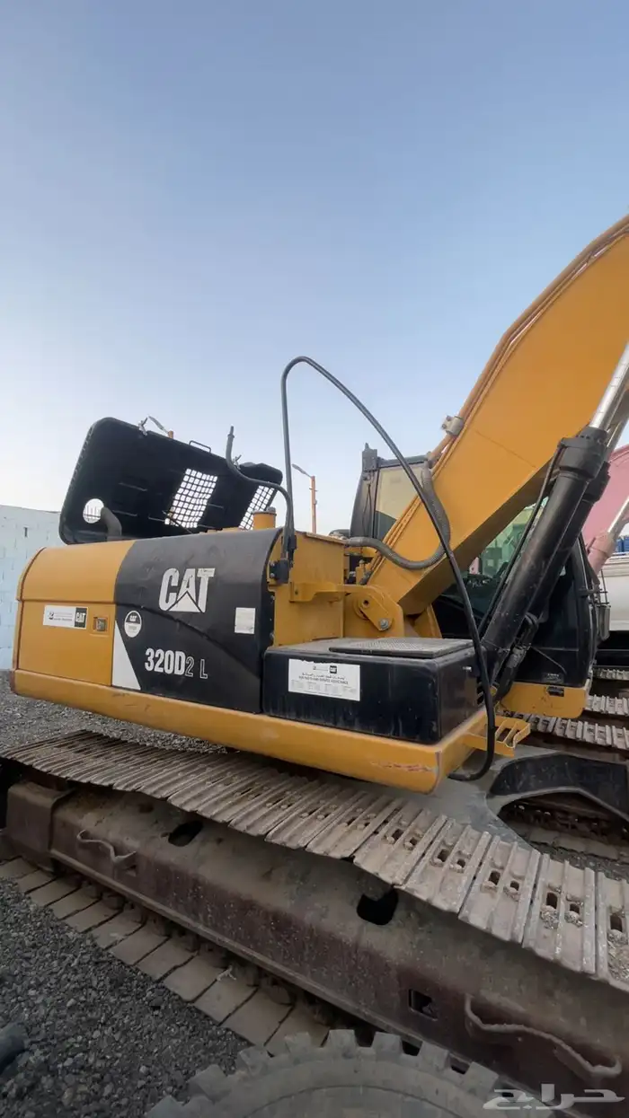 بوكلين كتر 320D2lمويل 2013 0