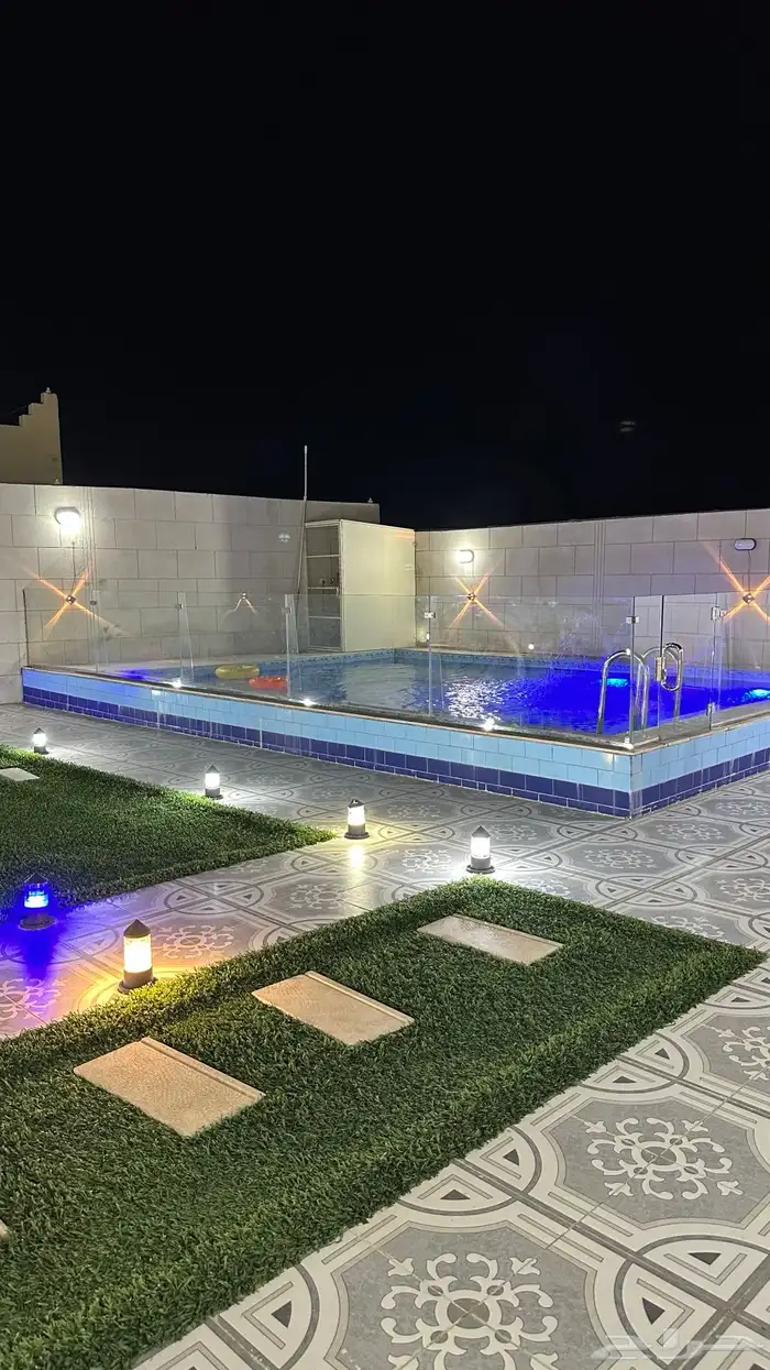 استراحه كبيره للايجار اليومي في الواصليه الطائف 0
