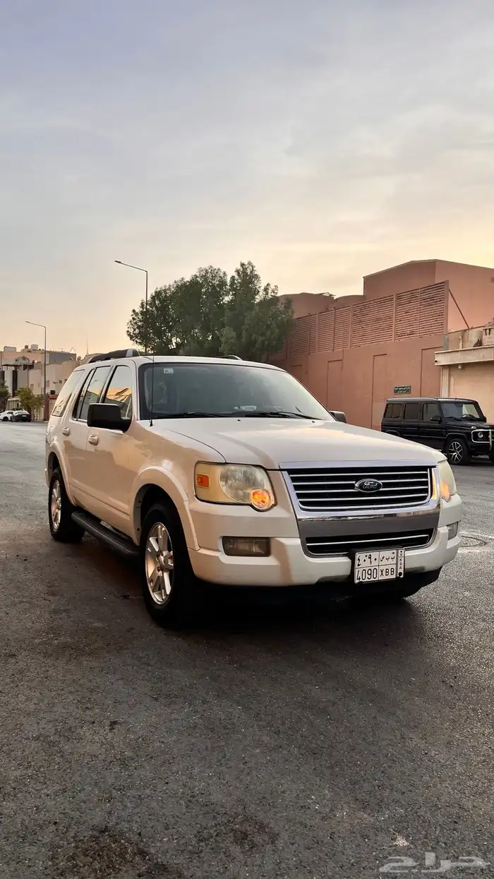 للبيع اكسبلور 2010 1