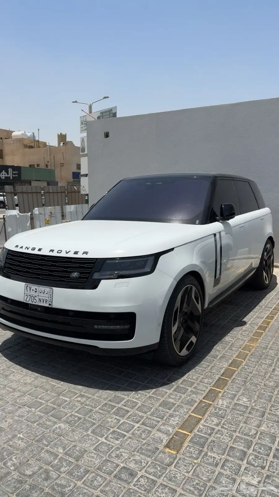 لاند روفر رنج فوج p400 se 2023 22