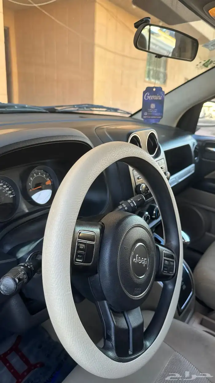 جيب كومباس 1