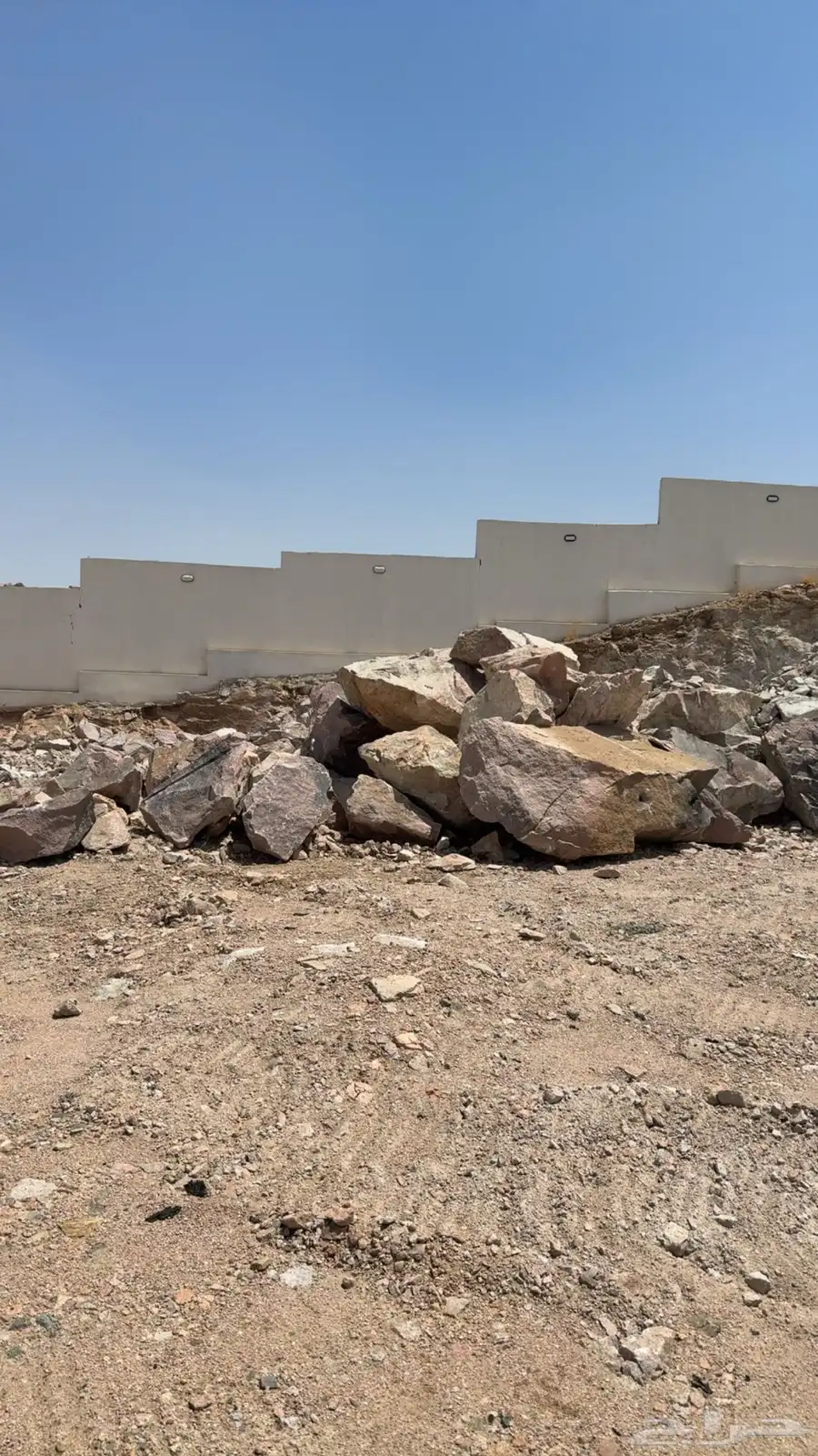 حجر بناء السدود مع الدفينه للبيع 11