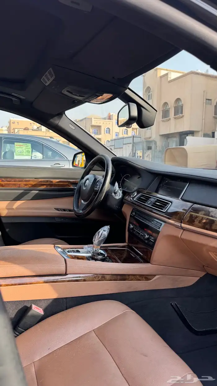 بي ام دبليو الفئه السابعة ( مالك اول ) 14