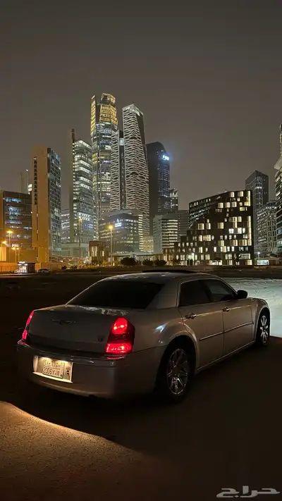 كرايزلر 2006 C300 HEMI 4