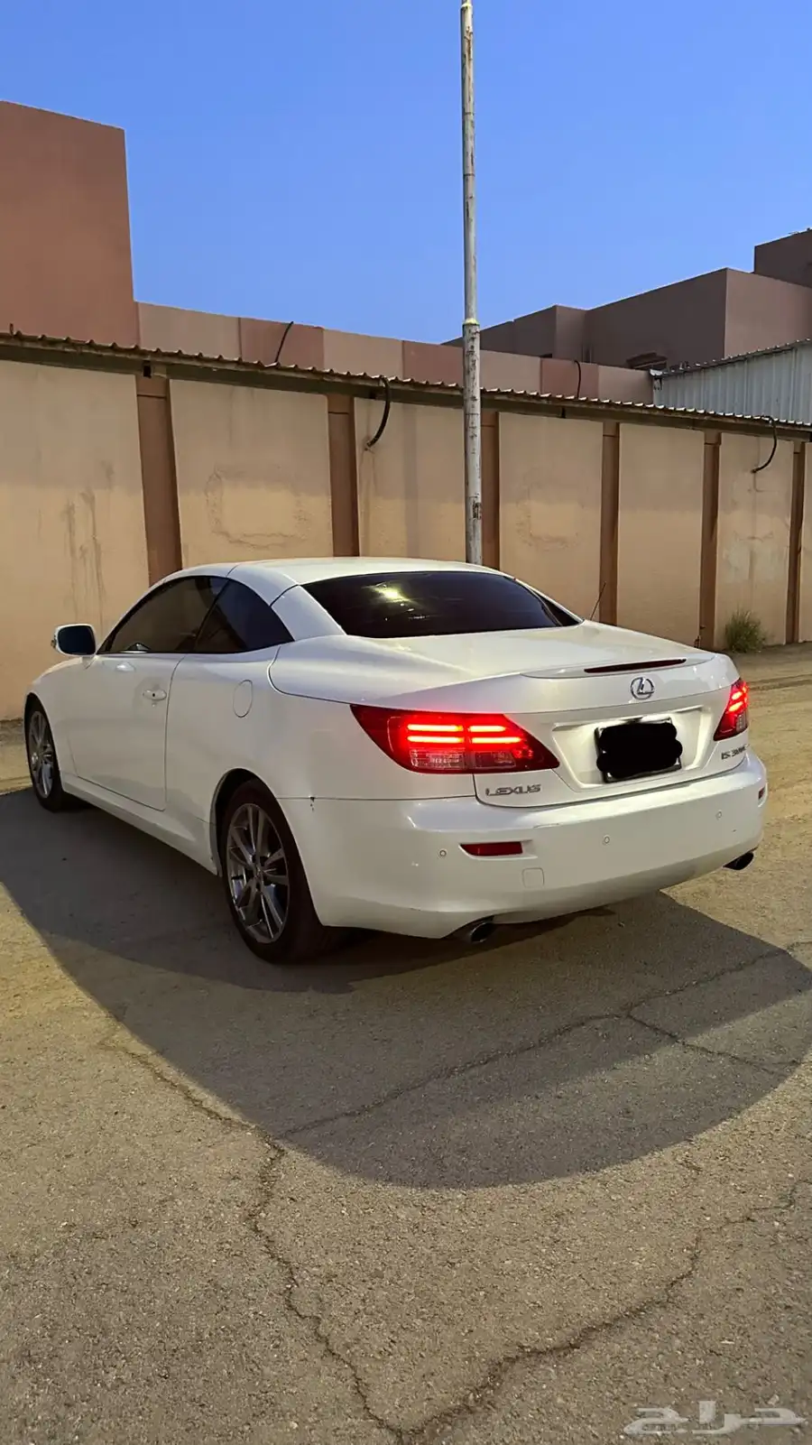 لكزس is 300 كوبيه 2009 1