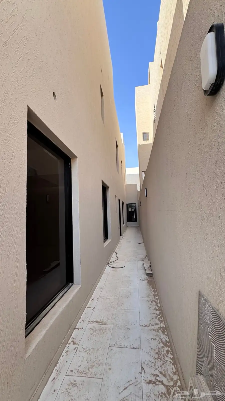 للايجار دور ارضي جديد مع مدخل سيارة 4