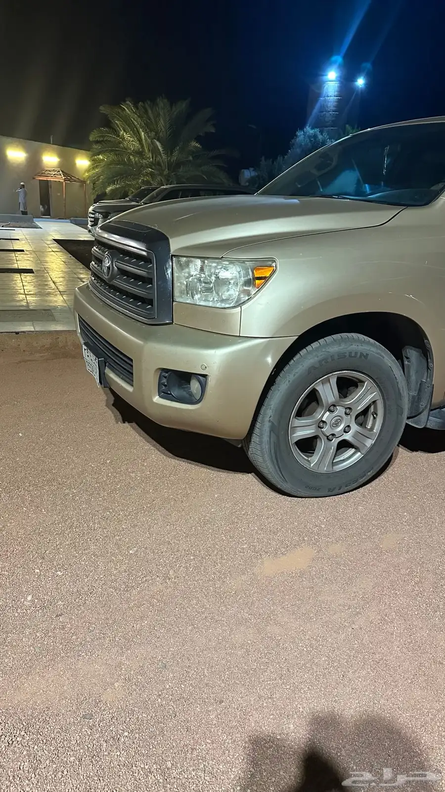 تايوتا سكويا 2013 5