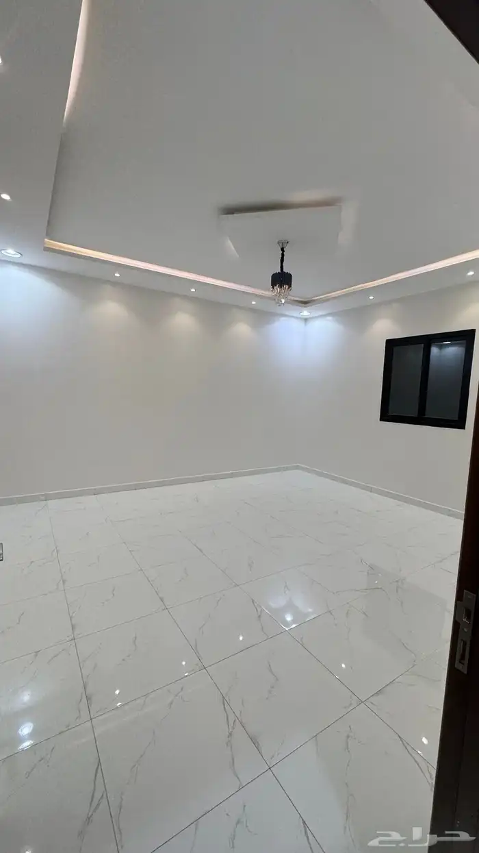 شقة علوية للايجار بعنيزة 3
