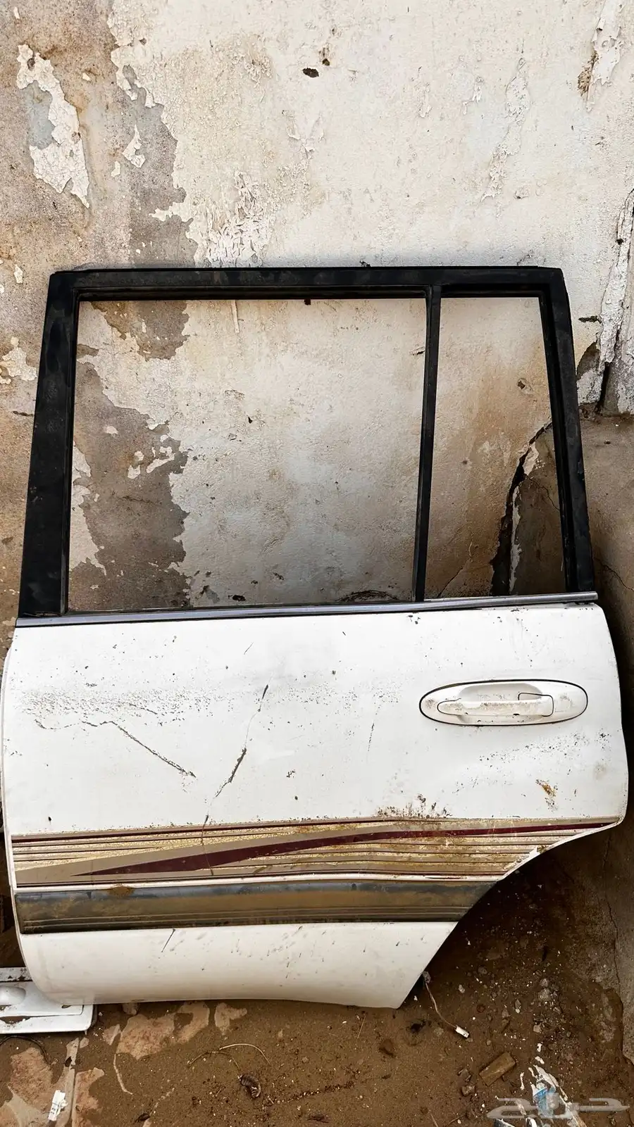 باب لاندكروزر صالون 1
