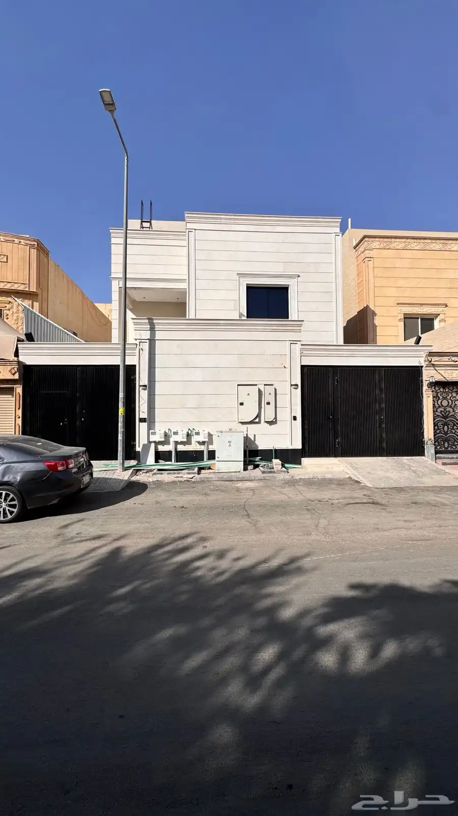 للايجار دور ارضي جديد مع مدخل سيارة 0