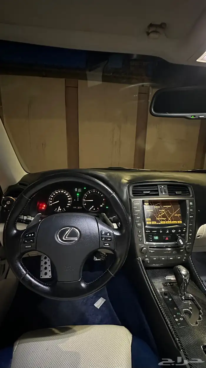 لكزس is 300 كوبيه 2009 11