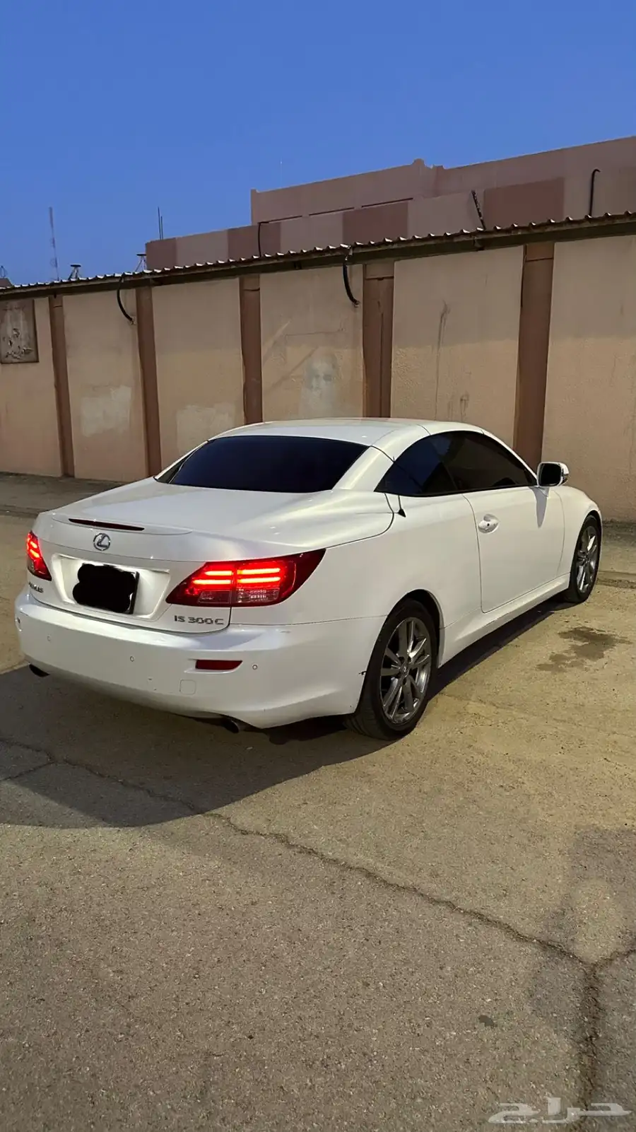 لكزس is 300 كوبيه 2009 3