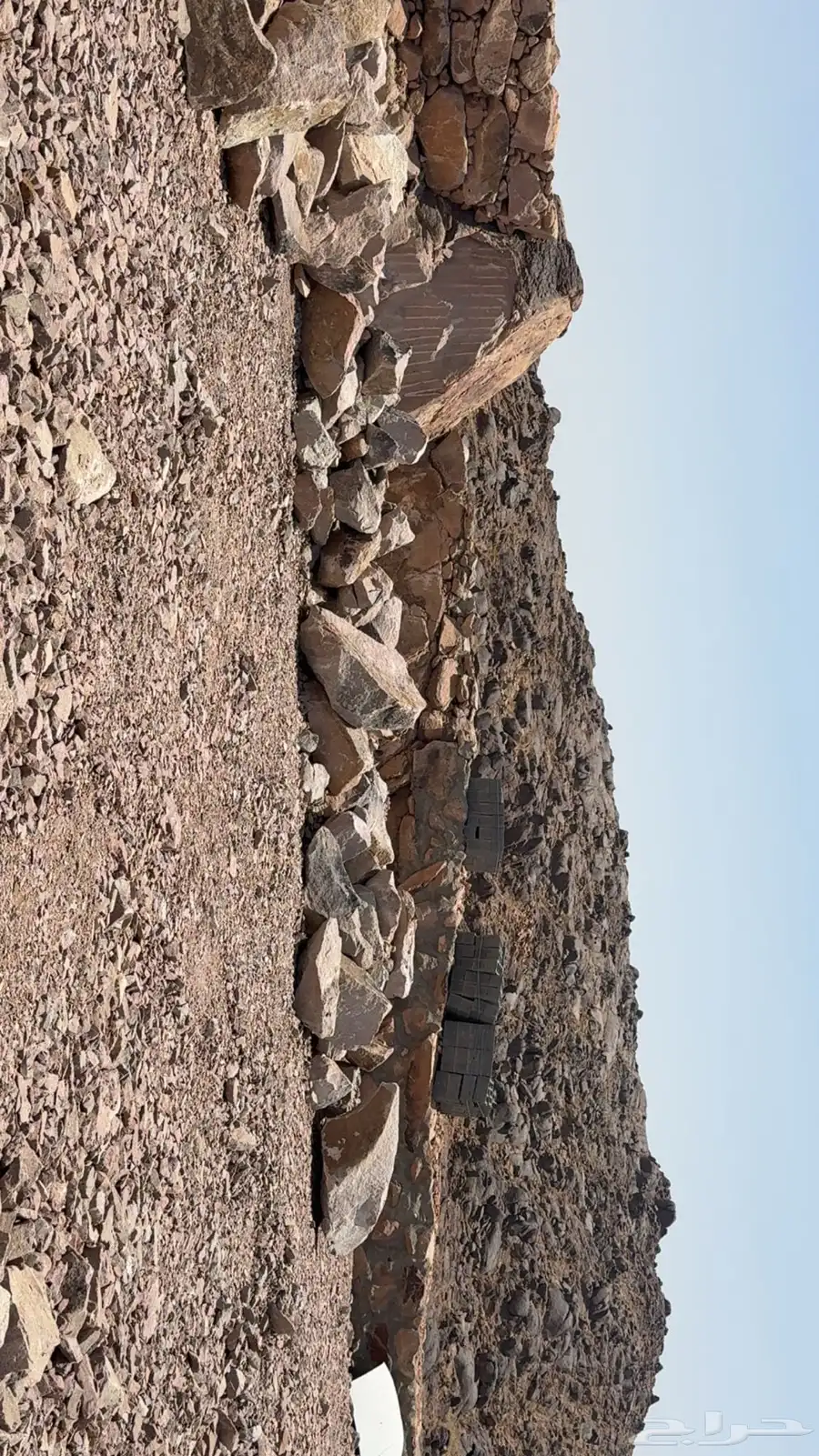حجر بناء السدود مع الدفينه للبيع 1