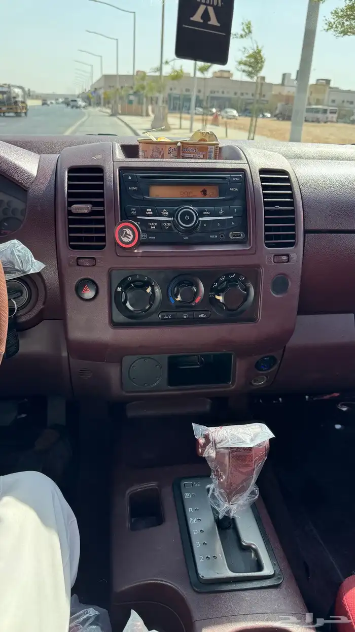 نيسان نفارا تماتيك بنزين 6