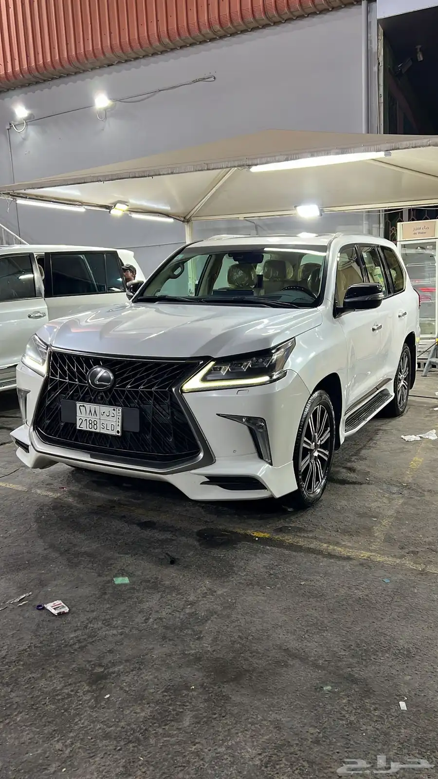 جيب لكزس lx570 - 2020 0