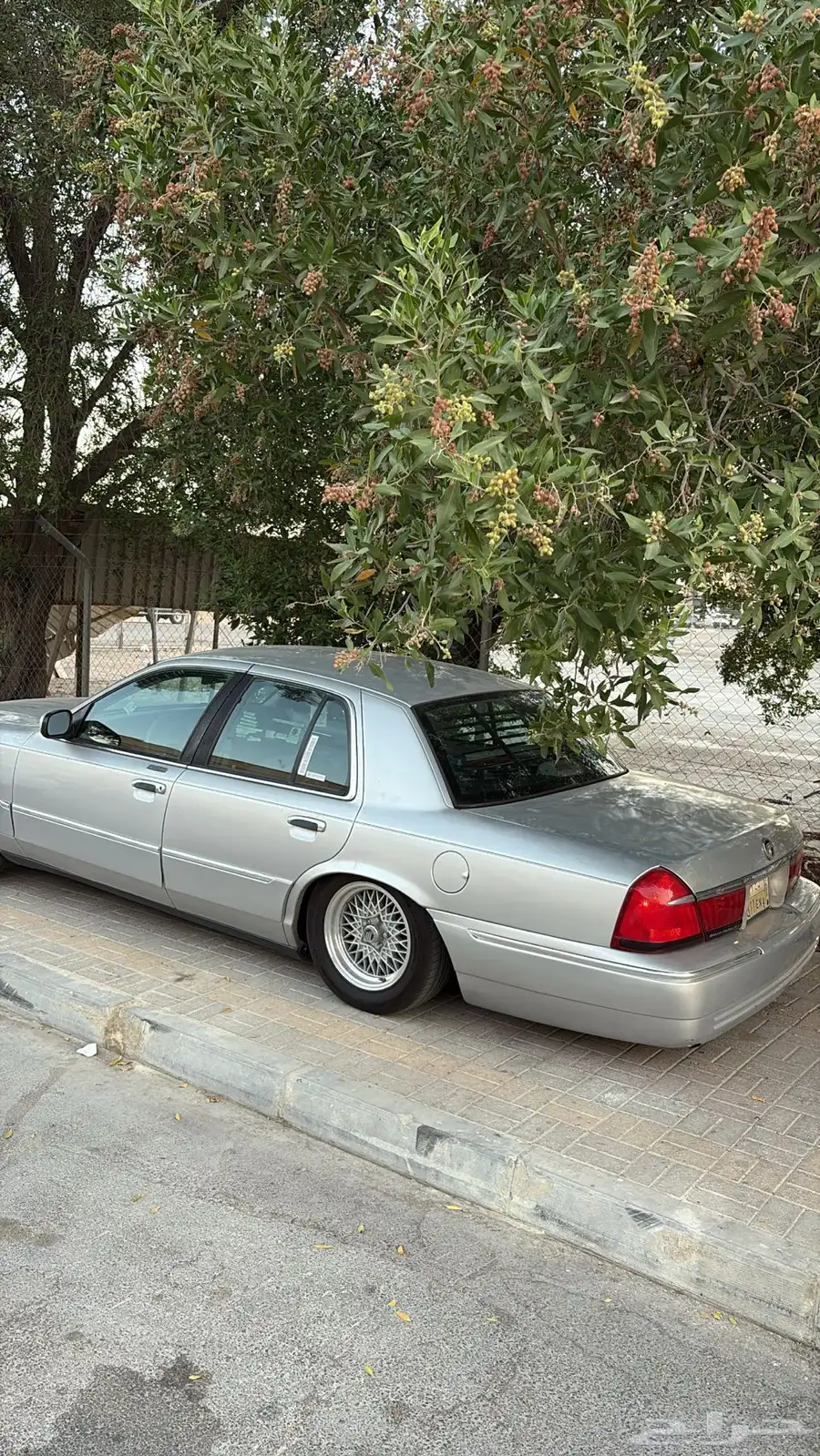 سياره للبيع 1