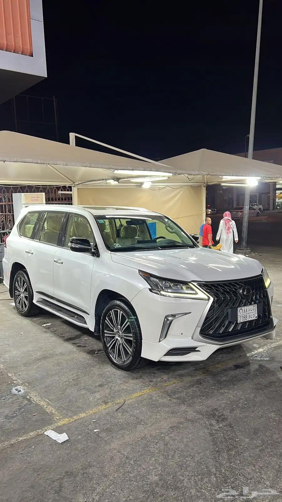 جيب لكزس lx570 - 2020 2