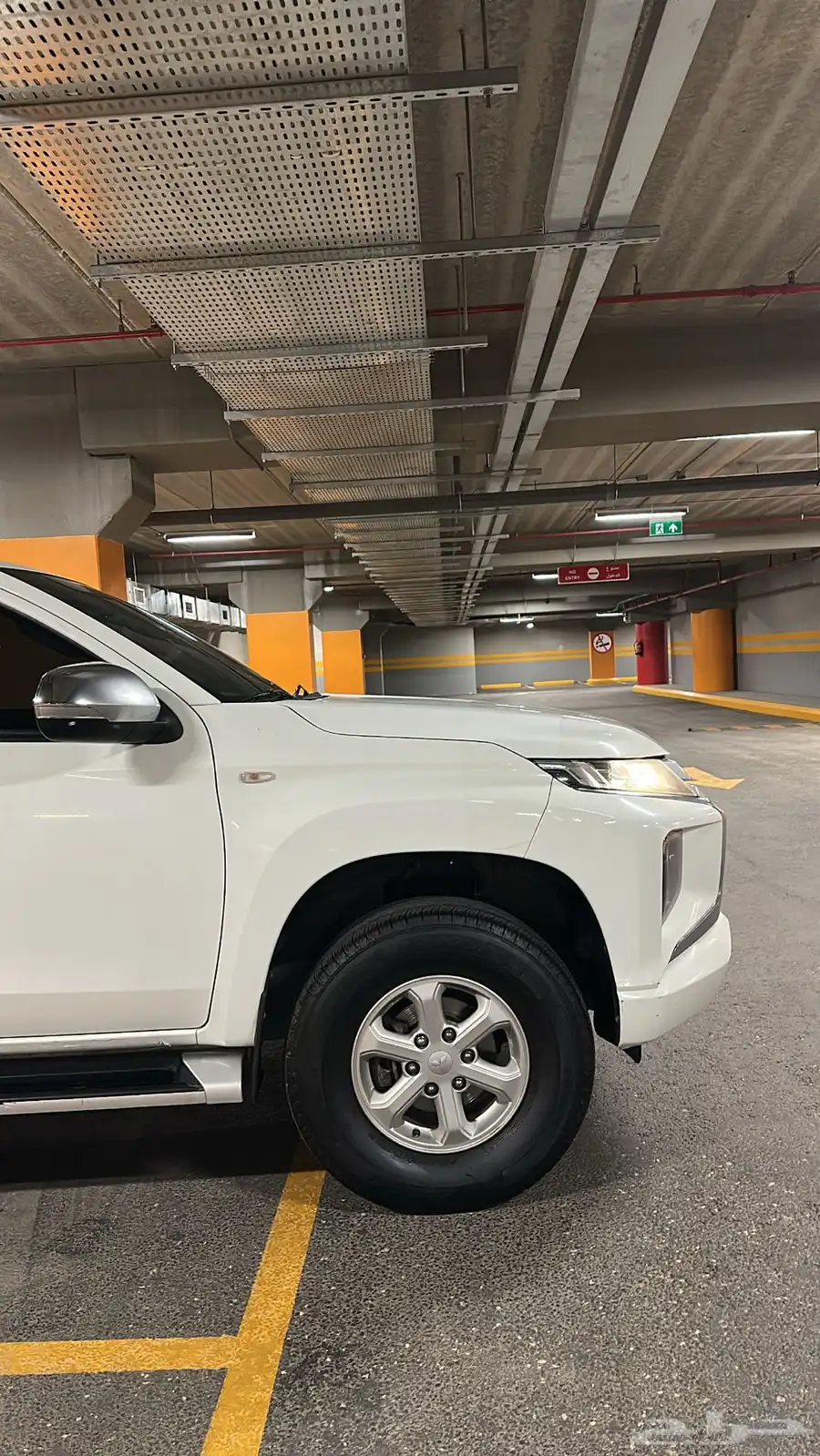 مستبيشي L200 1