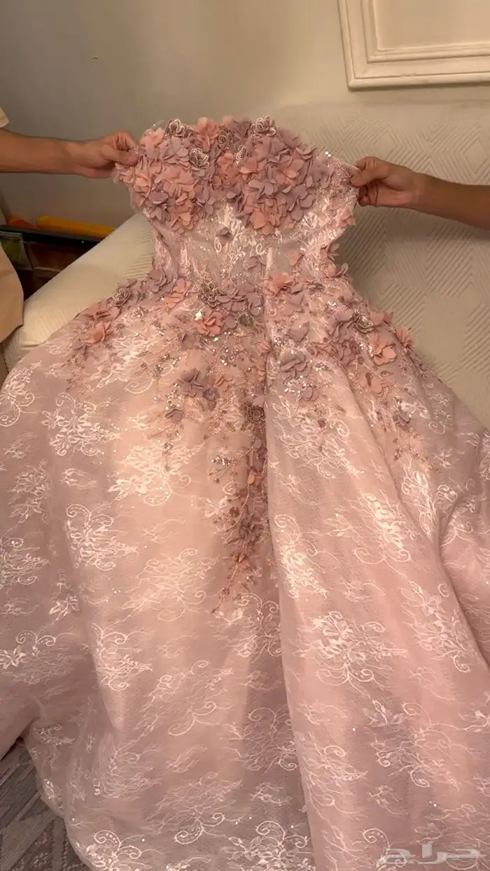 فستان ملكه مقاسS m 0