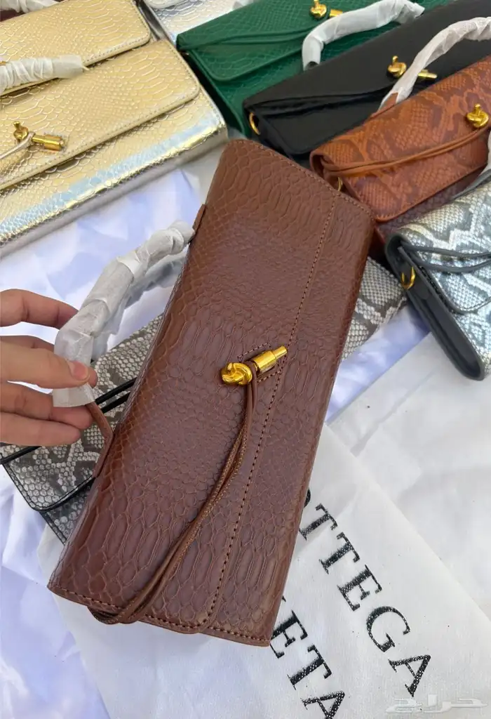 شنط بوتيغا شنط نسائيه شامل التوصيل ودفع عند الاستلام 37