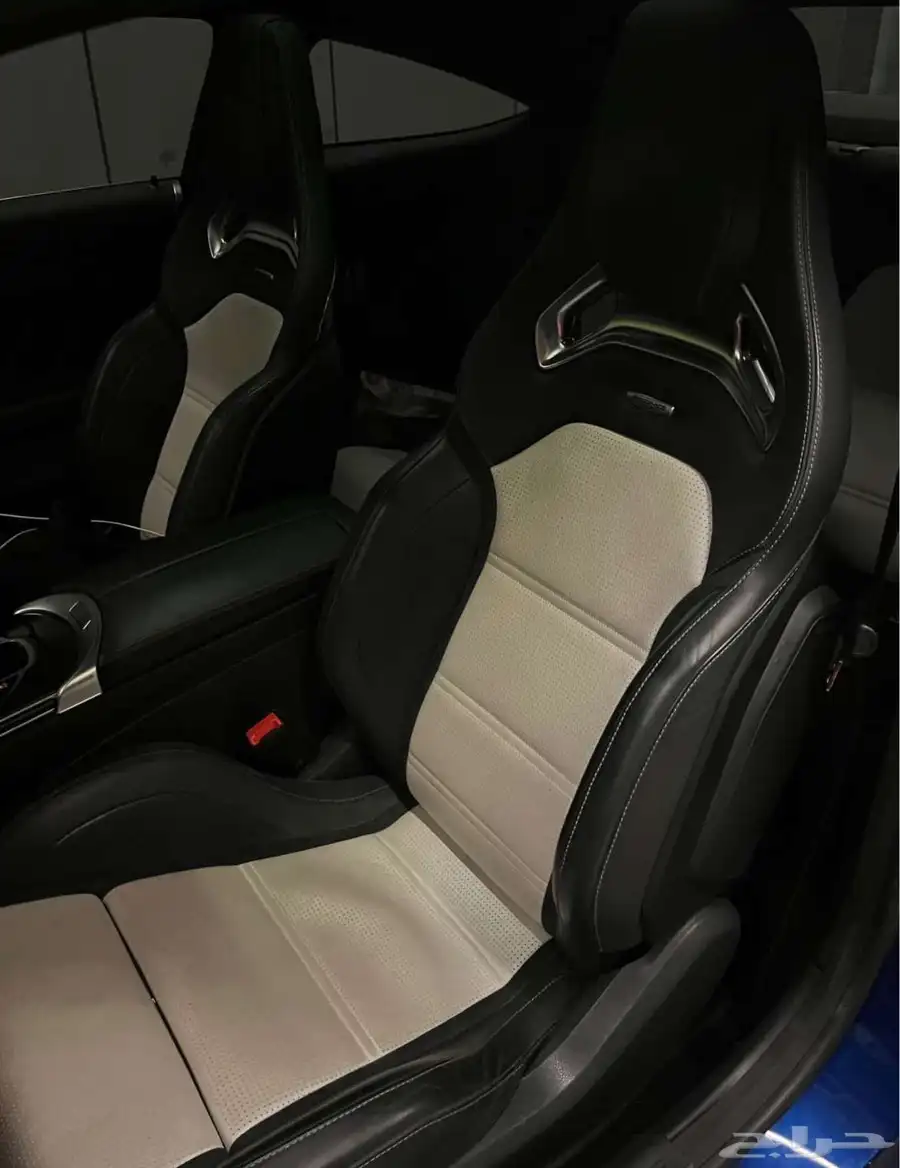 مرسيدس C63 AMG 6