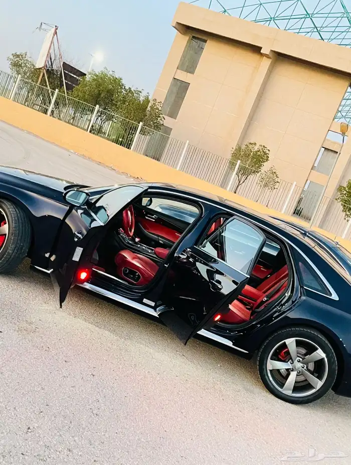 اودي A8 فل كامل 15