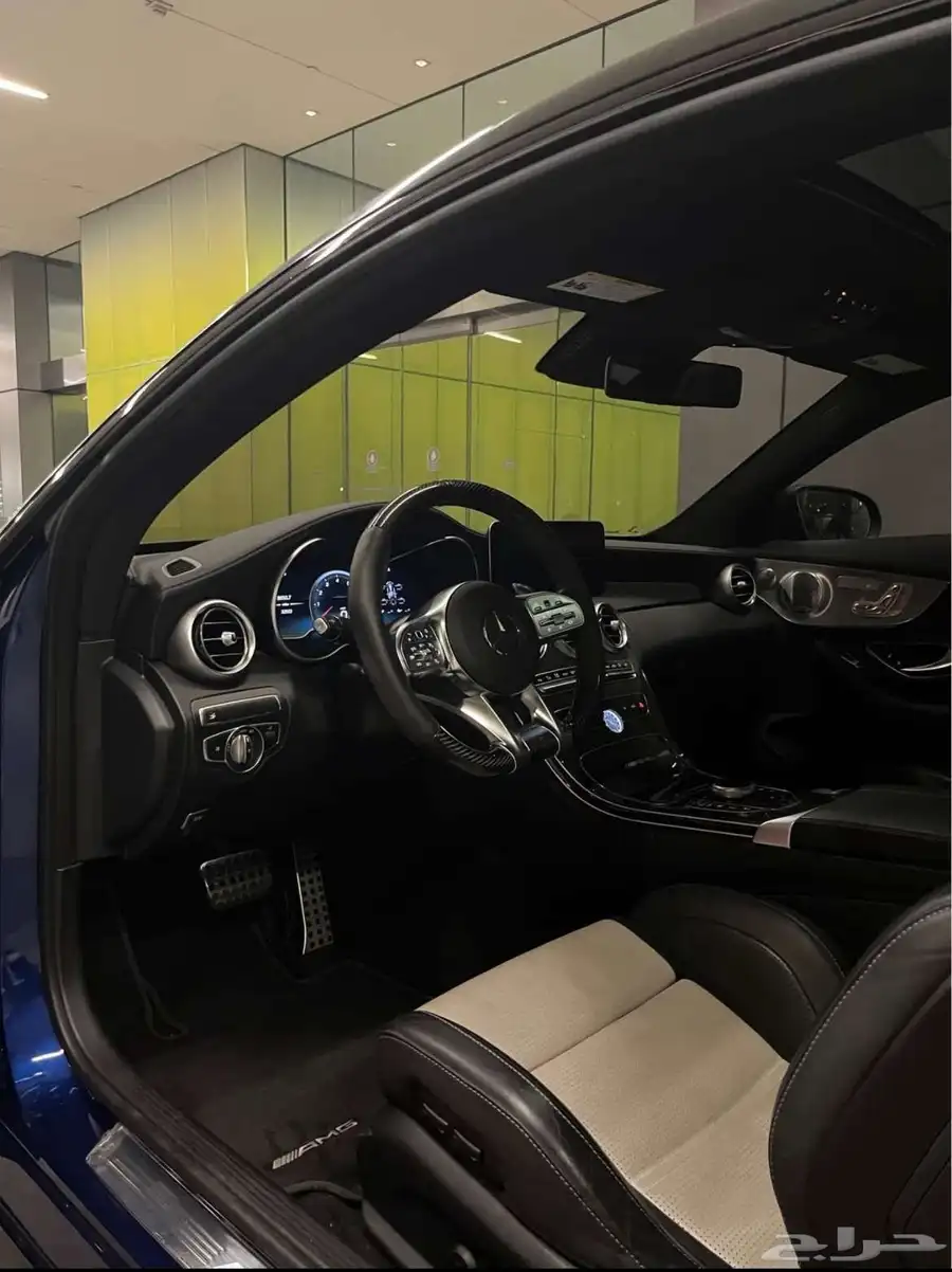 مرسيدس C63 AMG 7