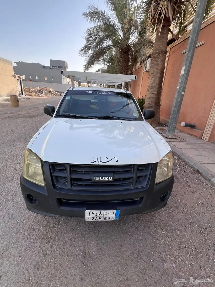 اسوزو ديماكس2009ديزل للبيع جير وماكينه علي الشرط 1