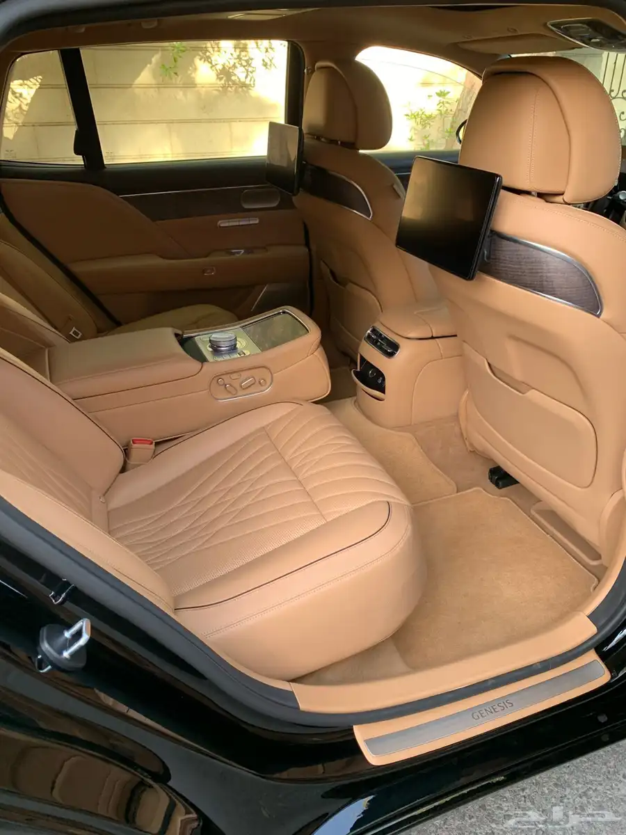 جينسس G90 رويال 2023 9