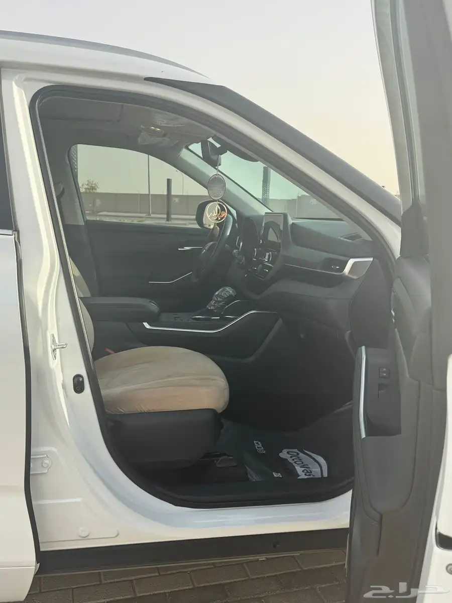هايلاندر 2023GLE 11