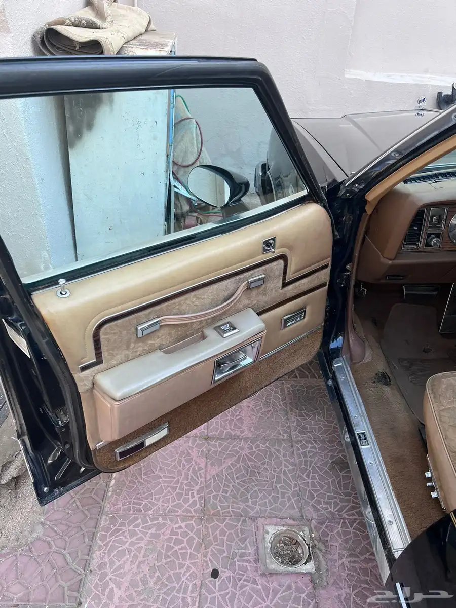 للبيع بيوك لاسبير 1977 4