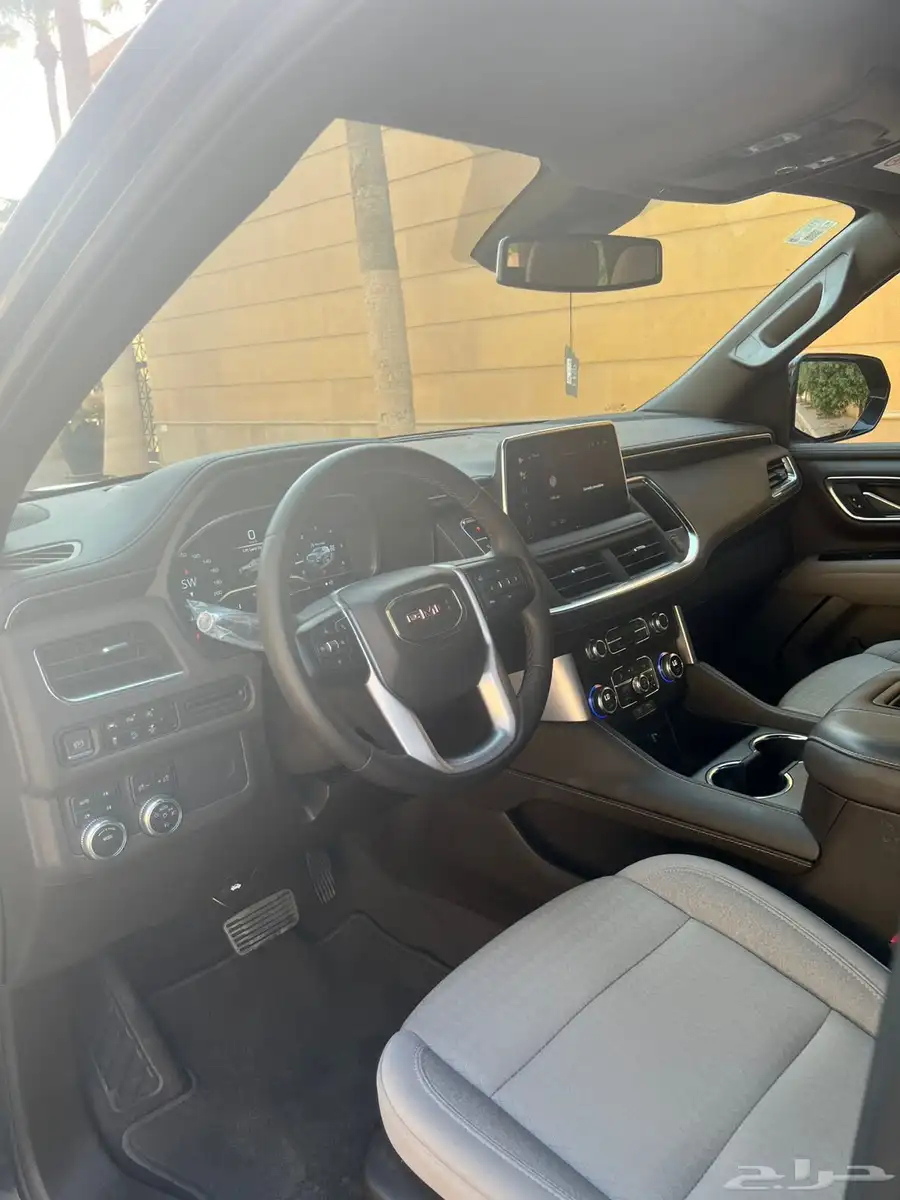 يوكن 2023 SLE - دبل -ممشى 18230 وكاله 9