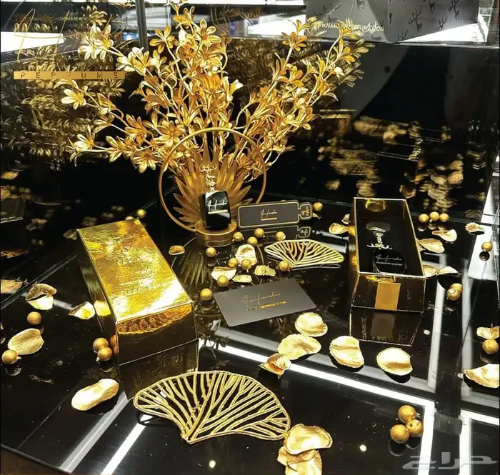 عطر فخم وراقي وقوي برائحة العنبر والعسل 6
