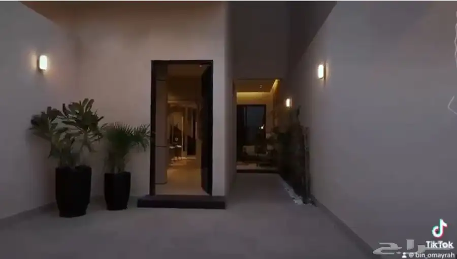 للبيع حي المونسيه درج داخلي مؤثث كامل 8
