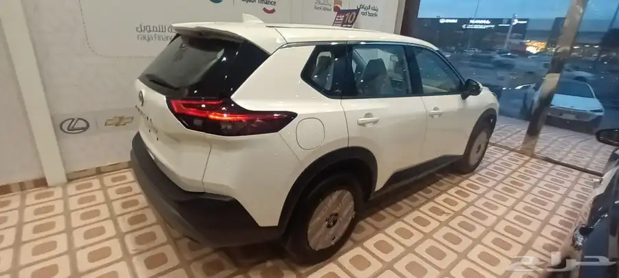 نيسان اكستريل 7 مقاعد بدون دبل 4