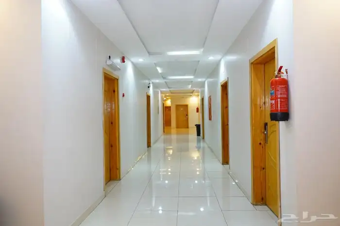 شقق مخدومة 25