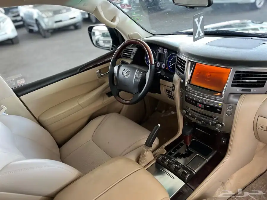 سعودي 2010  نظيف   Lexus 23