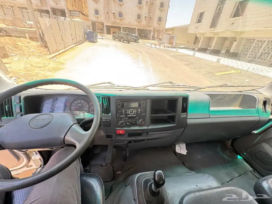 ايسوزو لوزي FVR 9