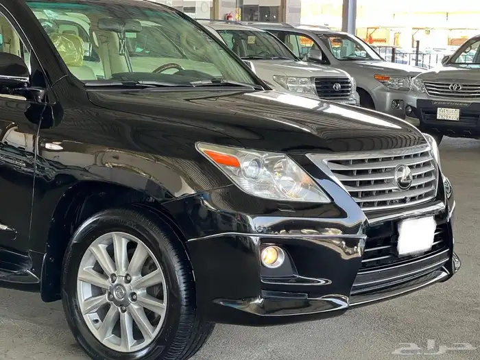 سعودي 2010 نظيف Lexus 5